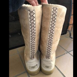 Tall Ugg Boots sz 7